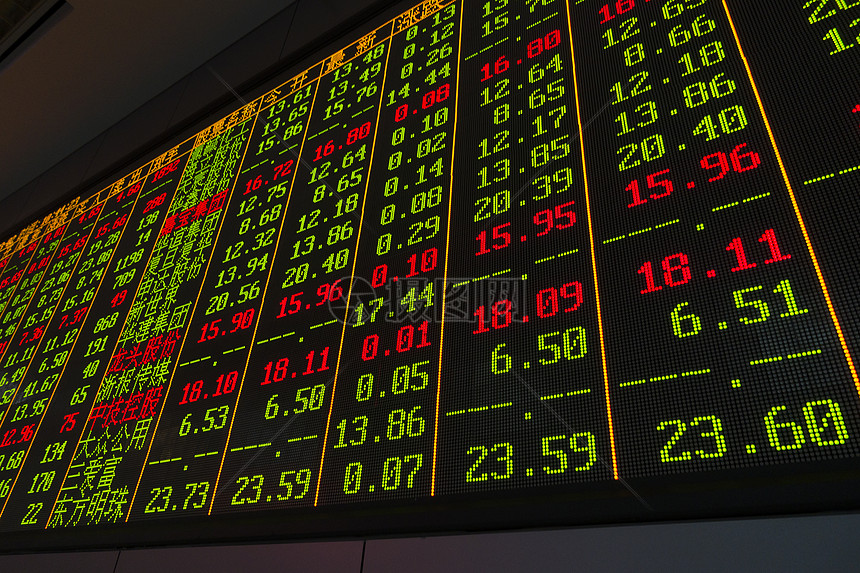 九连山下蜜桃甜!河源连平鹰嘴蜜桃年产值超21亿元