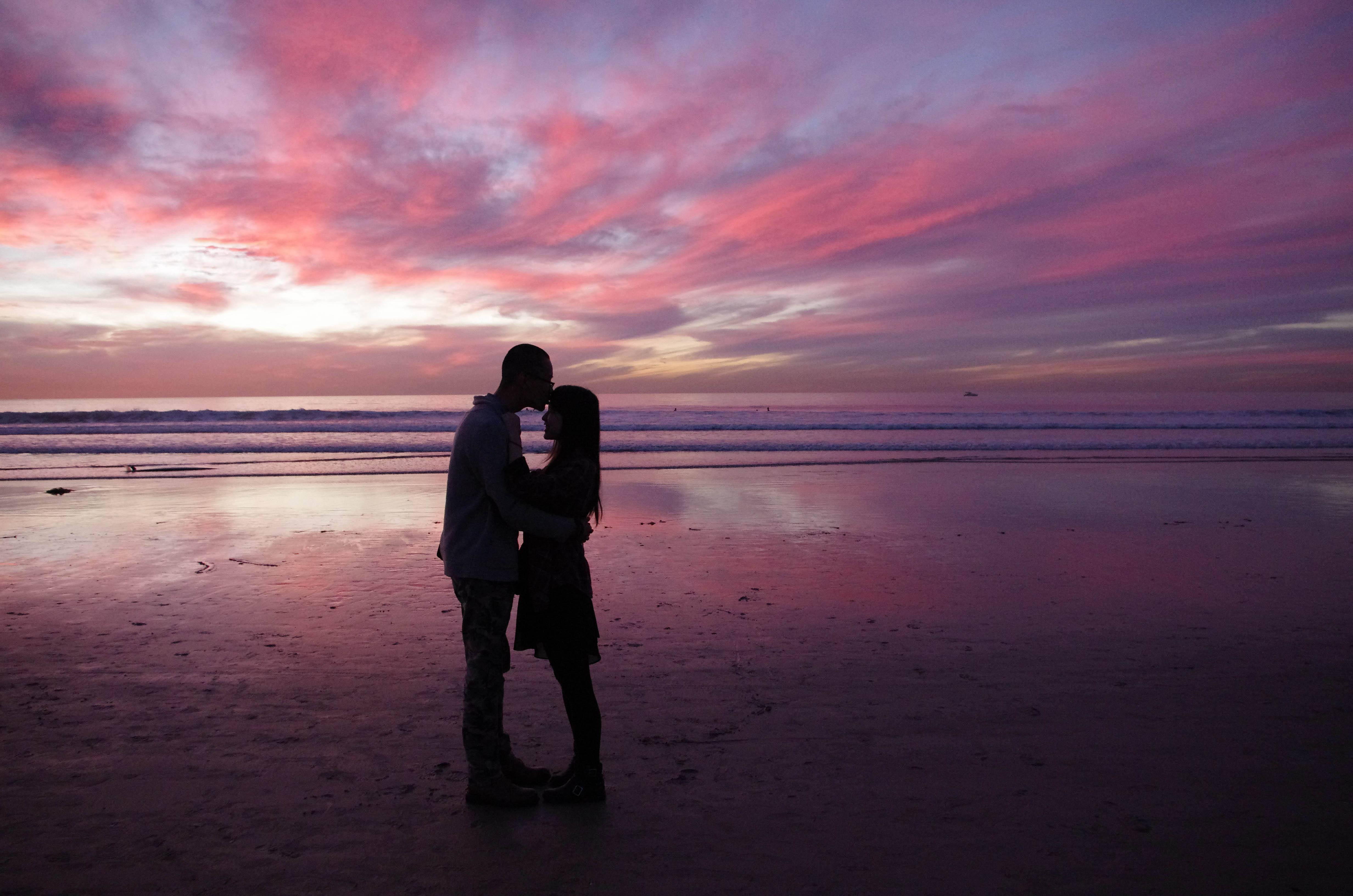 特朗普将提名临时美联储理事 争夺主席职位的“凯文”们